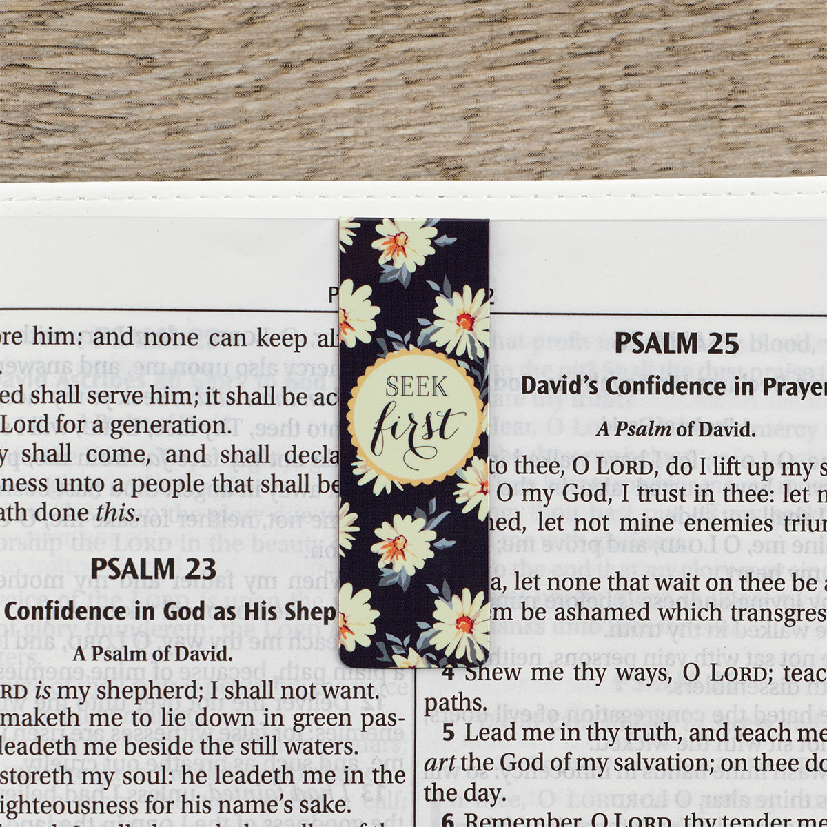 Daisies Magnetic Bookmarks Set Of 6
