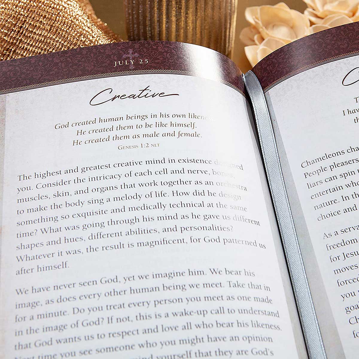 A Daily Word For Women: 365 Daily Devotional (Imitation Leather)