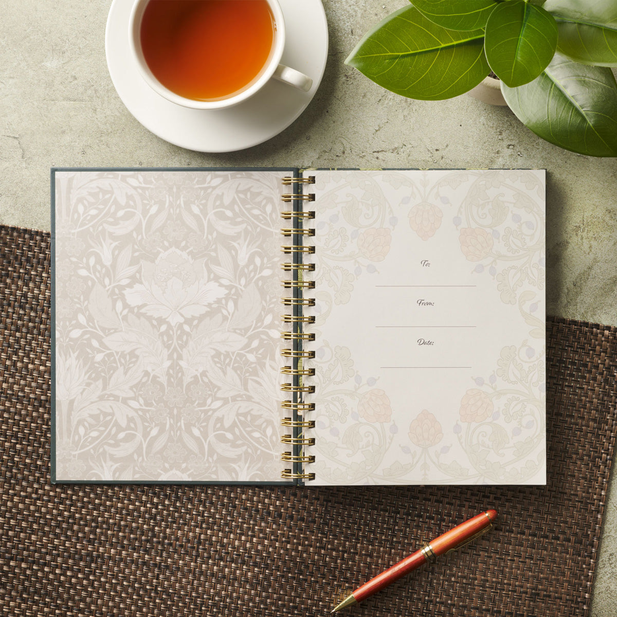 Quiet Moments with God (Spiral-Bound)