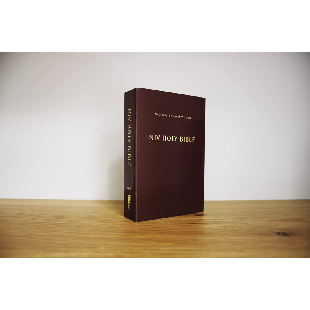 NIV Holy Bible Compact Burgundy Comfort Print (Paperback)