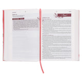 NLV Pienk Blomme Hardeband Stiltetydbybel vir Vroue