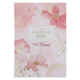 NLV Pienk Blomme Hardeband Stiltetydbybel vir Vroue