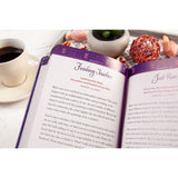 God Is Always With Me: 365 Daily Devotions (Imitation Leather)