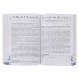 Trusting God Day by Day (Paperback)